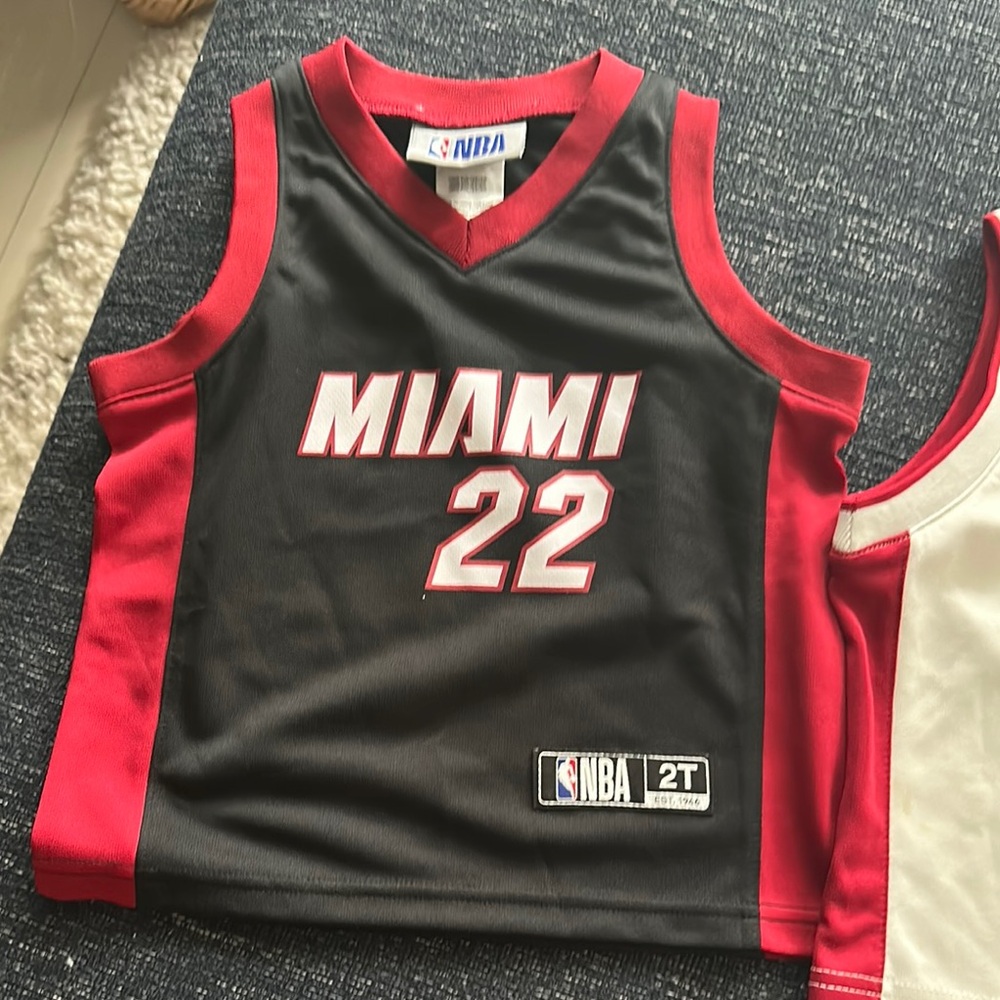 Kids Miami Heat Basketball Jersey - Black and White. Buttler and Wade